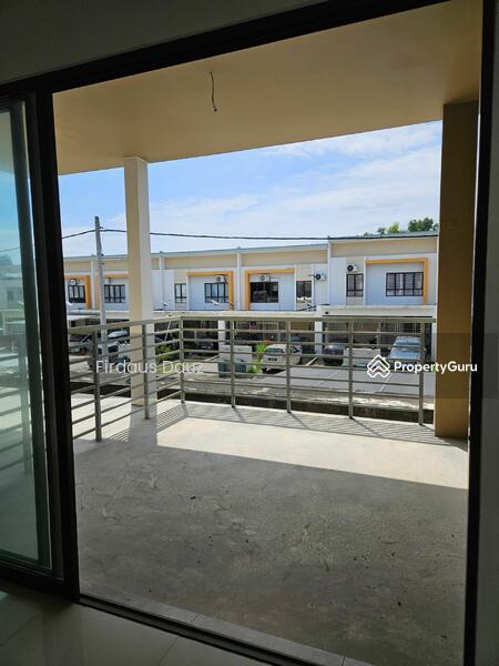 Untuk Dijual - Villa kesuma townhouse type B with balkony