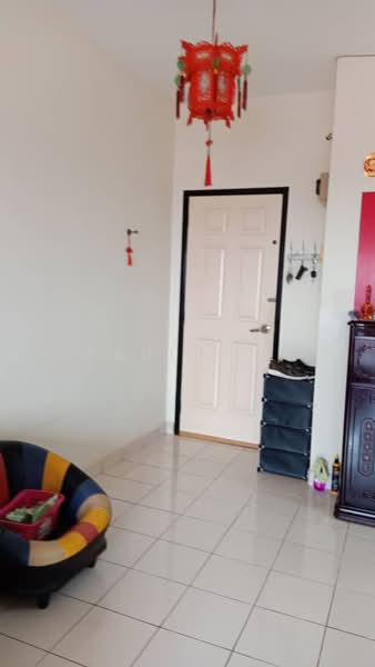 Kondominium untuk Dijual di Casa Puteri Condominium - Paul Lee - Entrance - PropertyGuru.com.my