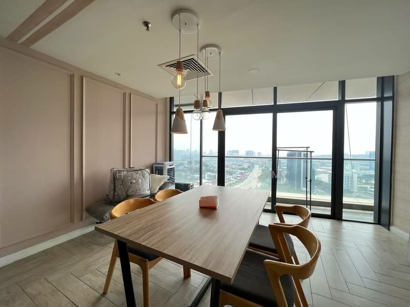 Servis Apartment untuk Disewa di Marriot International Hotel @ Empire City - Hailey Lim - Dining Room - PropertyGuru.com.my