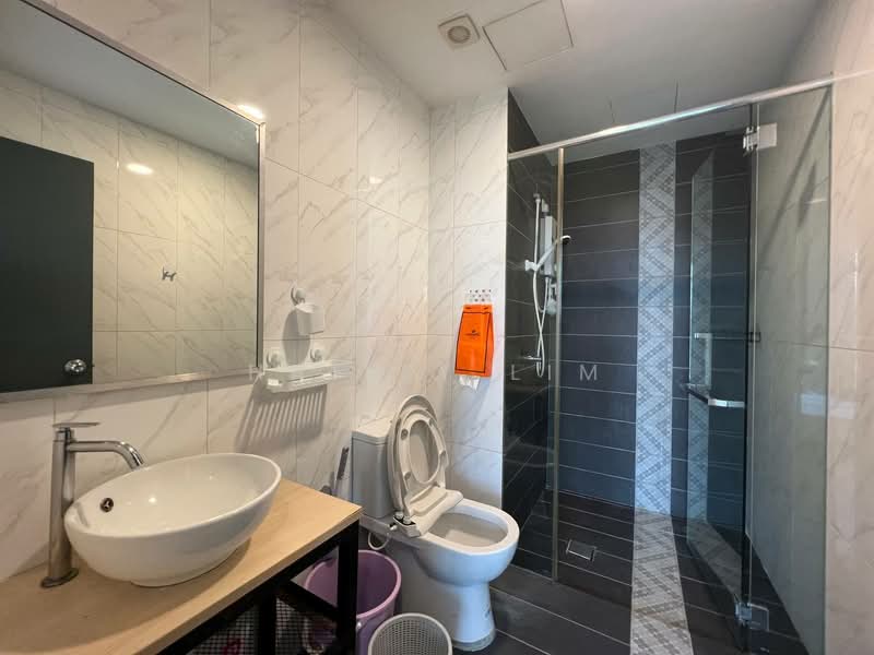 Servis Apartment untuk Disewa di Marriot International Hotel @ Empire City - Hailey Lim - Bathroom (Master) - PropertyGuru.com.my