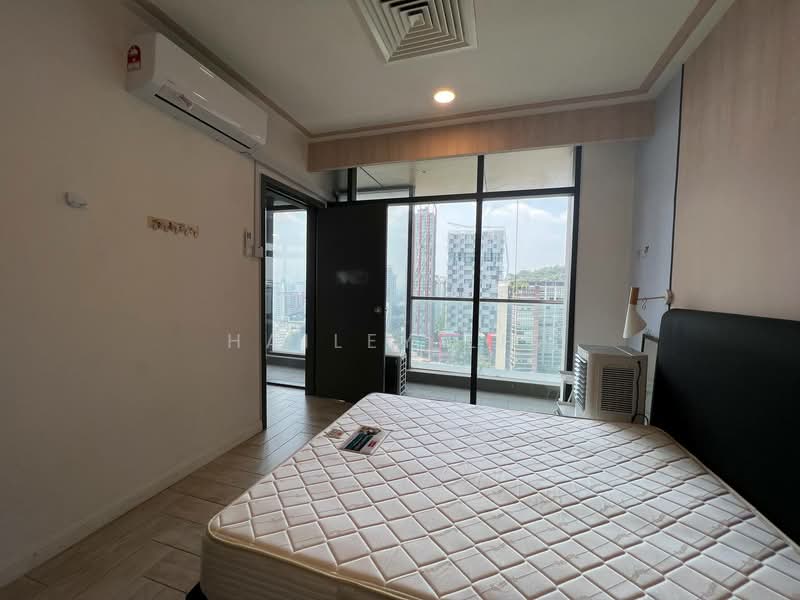 Servis Apartment untuk Disewa di Marriot International Hotel @ Empire City - Hailey Lim - Master Bedroom - PropertyGuru.com.my