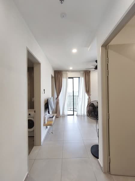 Servis Apartment untuk Disewa di YOLO Signature Suites - Fendi tan - Living Room - PropertyGuru.com.my
