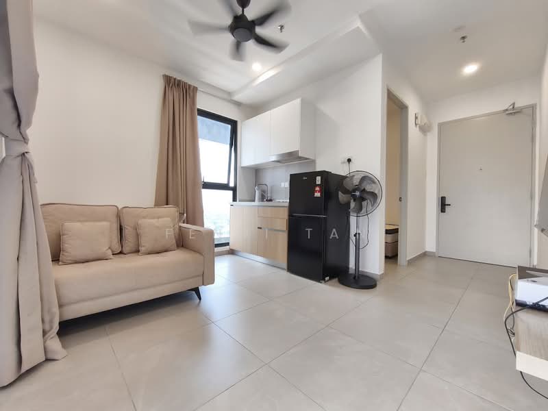 Servis Apartment untuk Disewa di YOLO Signature Suites - Fendi tan - Living Room - PropertyGuru.com.my