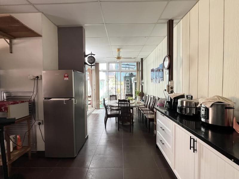 Rumah Berkembar untuk Dijual di Ampang Jaya (Ampang) - Lucas Choo - Dining Room - PropertyGuru.com.my