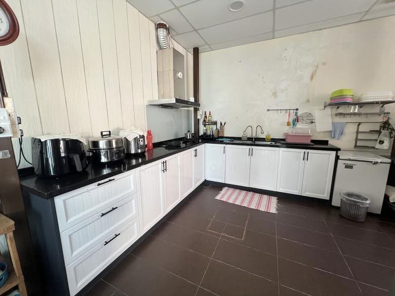 Rumah Berkembar untuk Dijual di Ampang Jaya (Ampang) - Lucas Choo - Kitchen - PropertyGuru.com.my