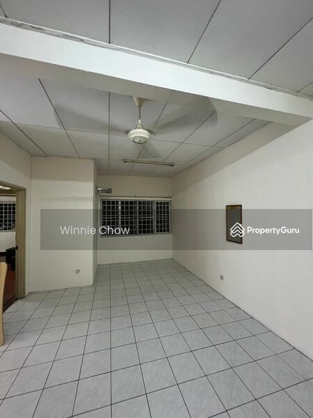 Untuk Disewa - Townhouse at Bukit Rimau