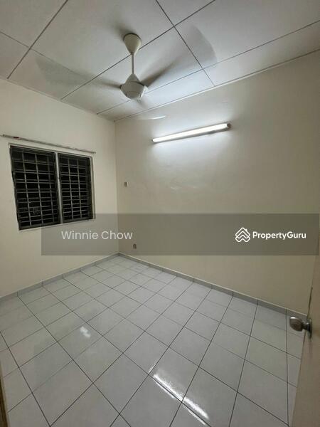 Untuk Disewa - Townhouse at Bukit Rimau
