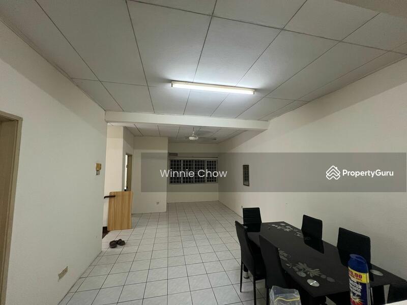 Untuk Disewa - Townhouse at Bukit Rimau