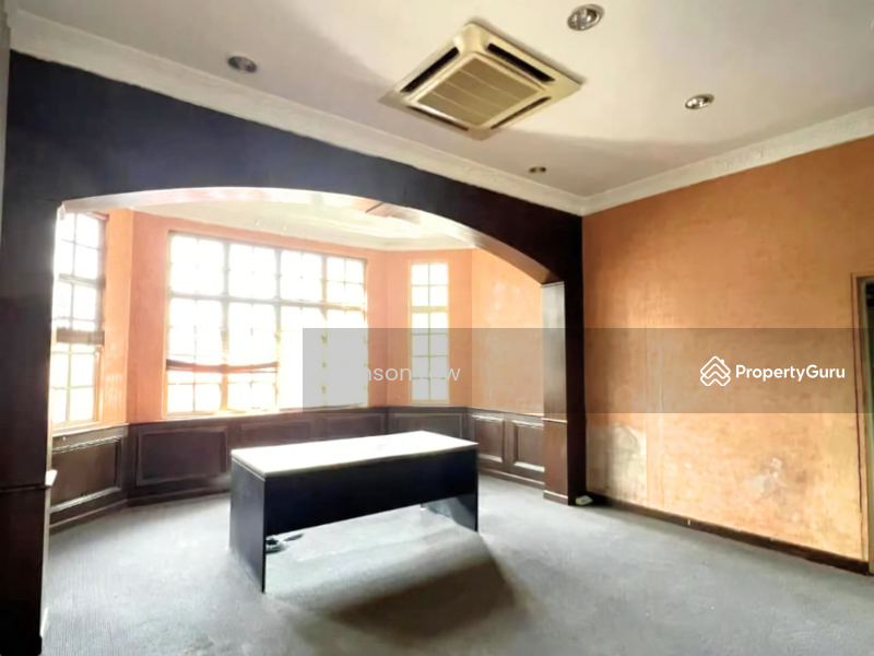 For Rent - 2 Storey Commercial Bungalow 32,000sf Facing Mainroad Greenlane