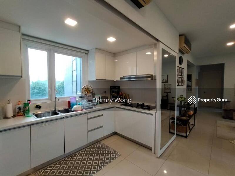 Untuk Dijual - One Jelatek