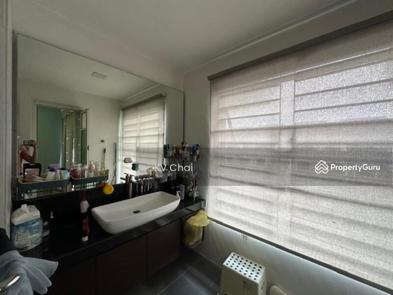 Untuk Dijual - Lake Fields