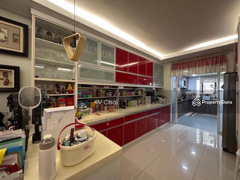 Untuk Dijual - Lake Fields