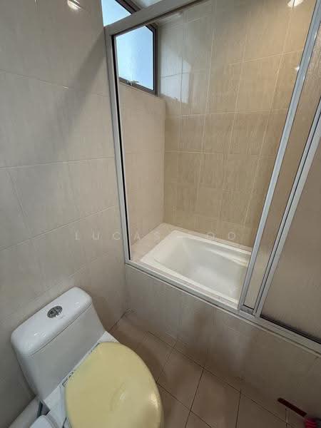 Kediaman Servis untuk Disewa di Birch Plaza - Lucas Foo - Bathroom - PropertyGuru.com.my