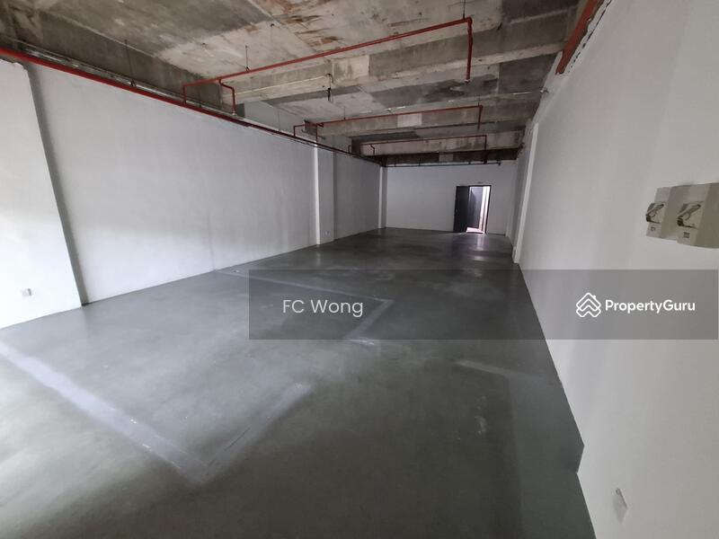 Ground Shop  for Rent