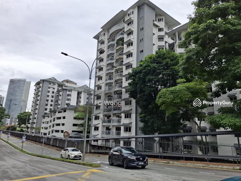 Tiara Kelana Condominium 6 MInutes Walk Away