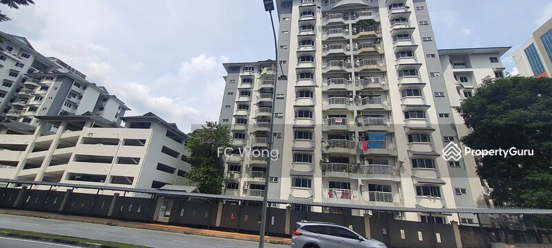 Tiara Kelana Condominium 6 Minutes Walk Away