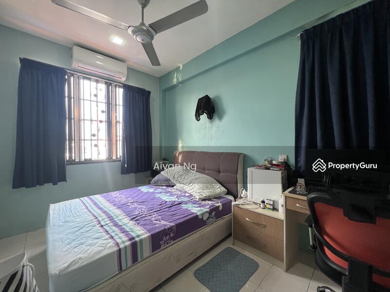 For Sale - Palm Walk