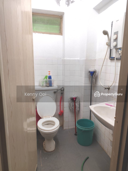 For Sale - Taman Harbour View (Wisma KGN)
