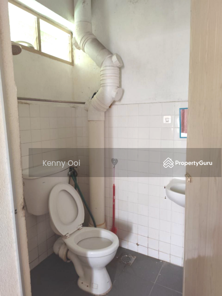 For Sale - Taman Harbour View (Wisma KGN)