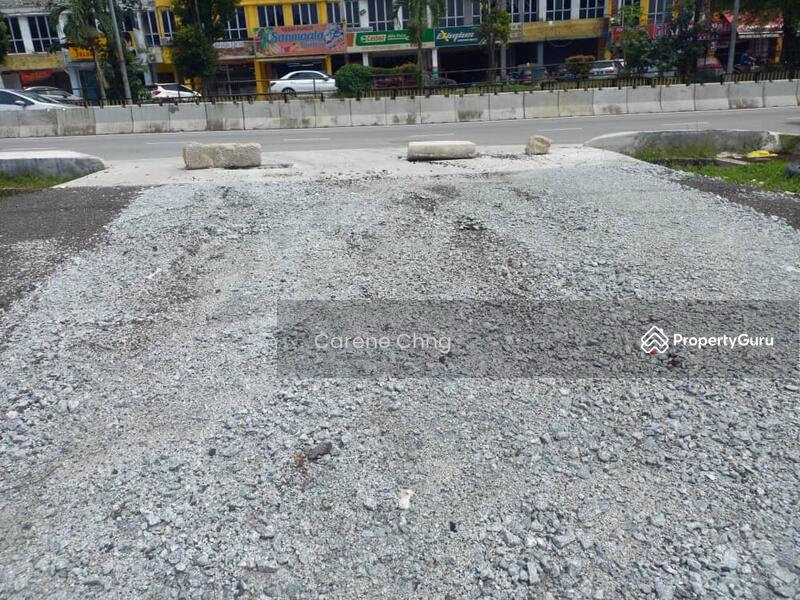 For Sale - Facing Main Road Commercial Land For Sale at Bandar Country Homes Rawang