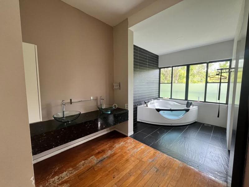 Bungalow House untuk Dijual di Shah Alam (Selangor) - Joey Koh - Bathroom - PropertyGuru.com.my
