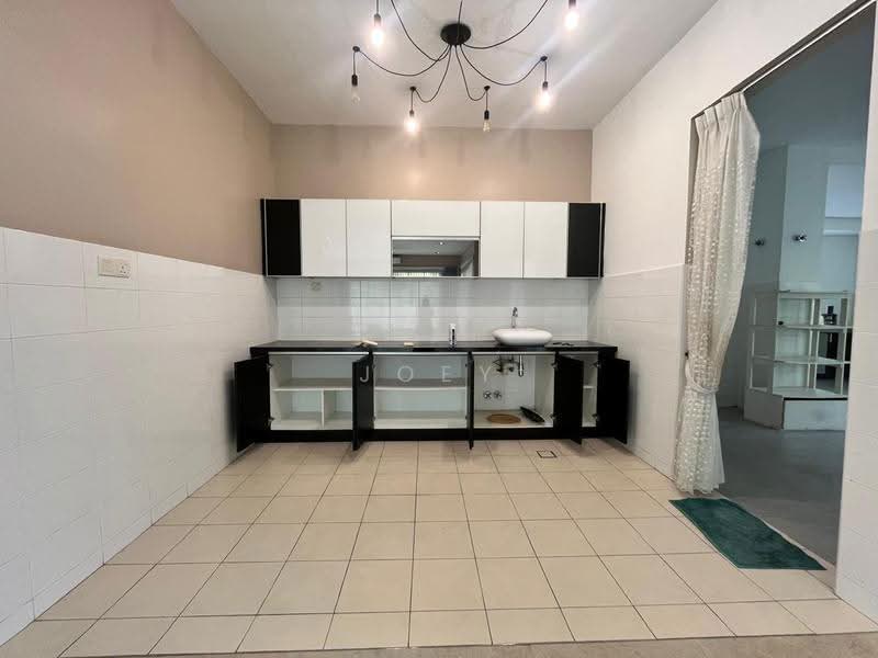 Bungalow House untuk Dijual di Shah Alam (Selangor) - Joey Koh - Kitchen - PropertyGuru.com.my