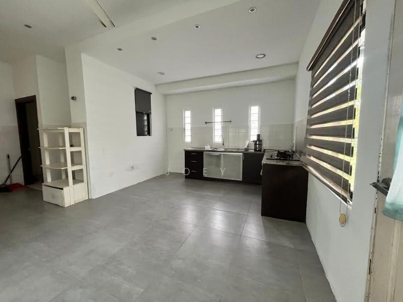 Bungalow House untuk Dijual di Shah Alam (Selangor) - Joey Koh - Kitchen - PropertyGuru.com.my