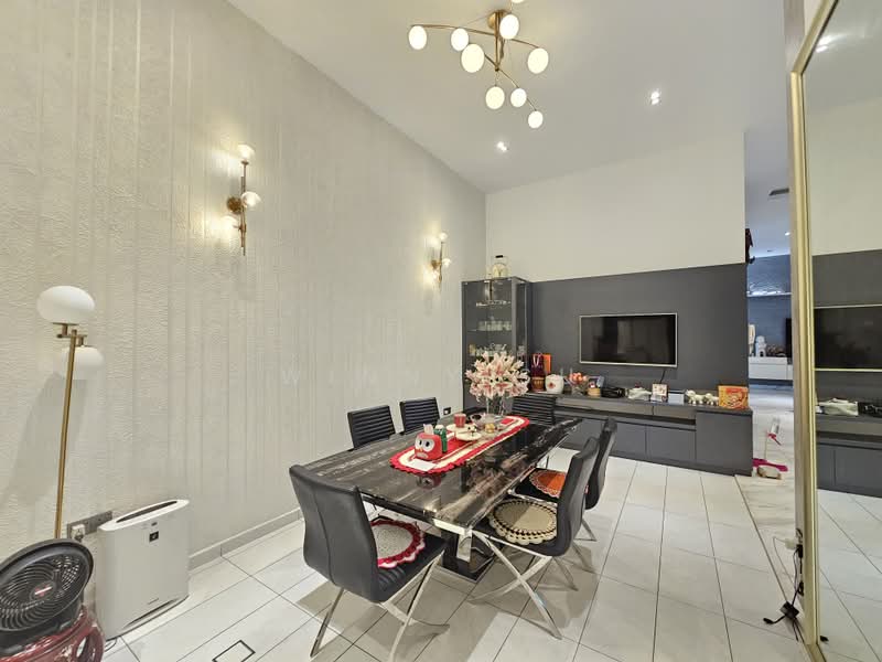 Rumah Berkembar untuk Dijual di Bukit Jelutong (Shah Alam) - Winny Su - Dining Room - PropertyGuru.com.my
