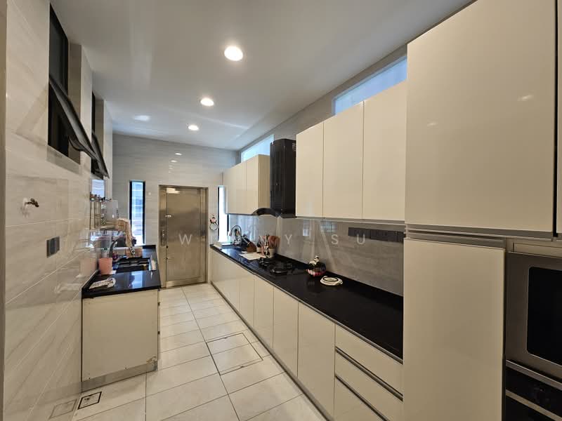 Rumah Berkembar untuk Dijual di Bukit Jelutong (Shah Alam) - Winny Su - Kitchen - PropertyGuru.com.my