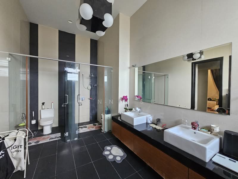 Rumah Berkembar untuk Dijual di Bukit Jelutong (Shah Alam) - Winny Su - Bathroom - PropertyGuru.com.my