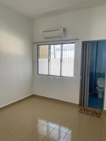 Rumah Teres 2-Tingkat untuk Disewa di BANDAR PUCHONG JAYA (Puchong) - Ellyssa Lee - Bathroom - PropertyGuru.com.my