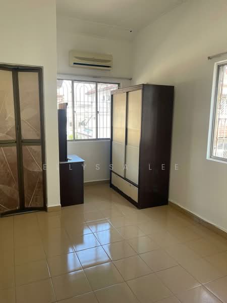 Rumah Teres 2-Tingkat untuk Disewa di BANDAR PUCHONG JAYA (Puchong) - Ellyssa Lee - Bedroom - PropertyGuru.com.my