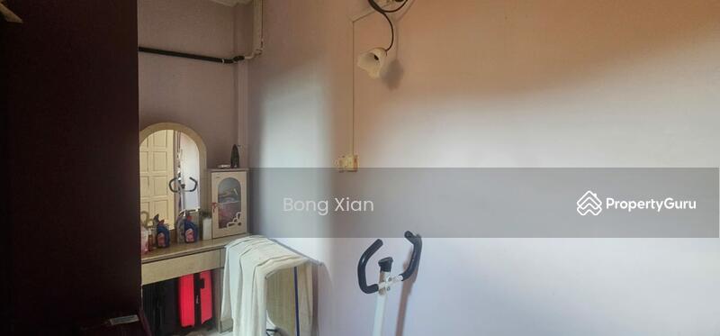 Untuk Dijual - Jalan Landeh Single Storey Terrace CORNER