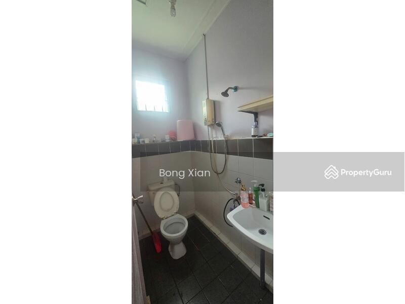 Untuk Dijual - Jalan Landeh Single Storey Terrace CORNER