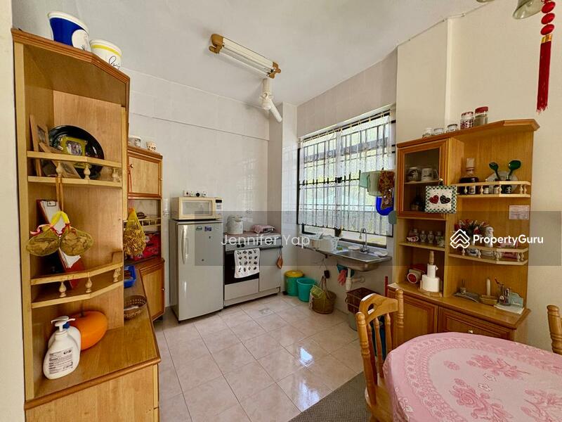 Well equipped kitchen