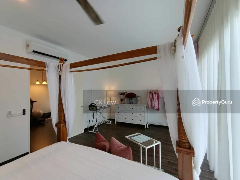 For Sale - Eco Forest Ebonylane, Renovated Garden Home 30x62