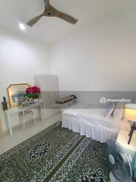 For Sale - Eco Forest Ebonylane, Renovated Garden Home 30x62