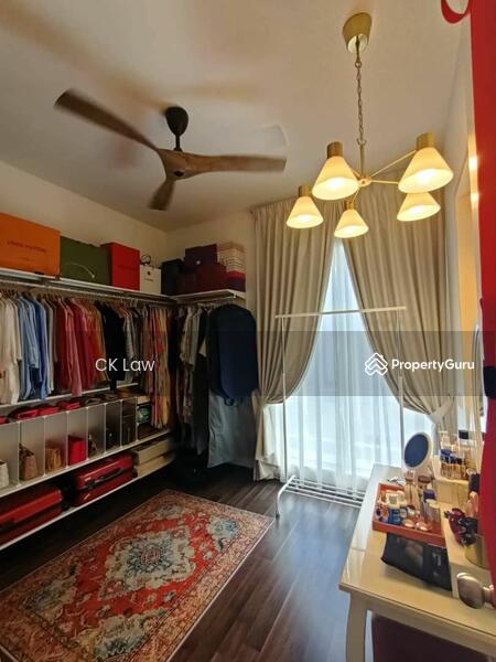 For Sale - Eco Forest Ebonylane, Renovated Garden Home 30x62