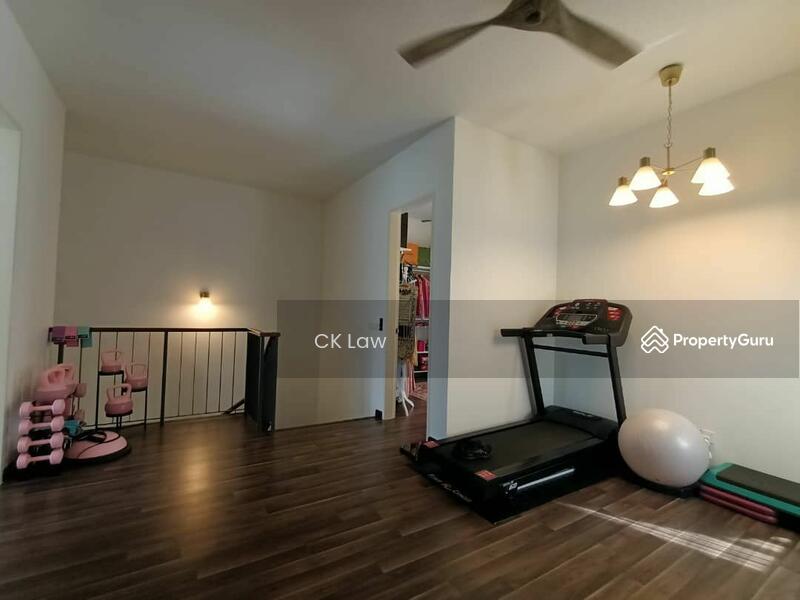 For Sale - Eco Forest Ebonylane, Renovated Garden Home 30x62