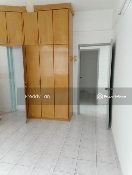 For Sale - Desamas Melur