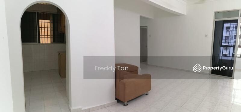 For Sale - Desamas Melur