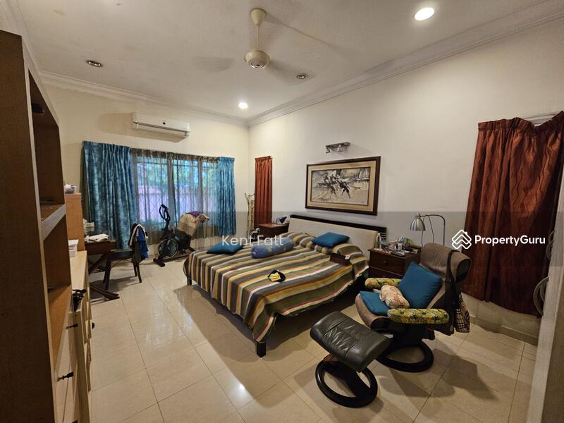 For Sale - Petaling Jaya Seksyen 4 Bungalow
