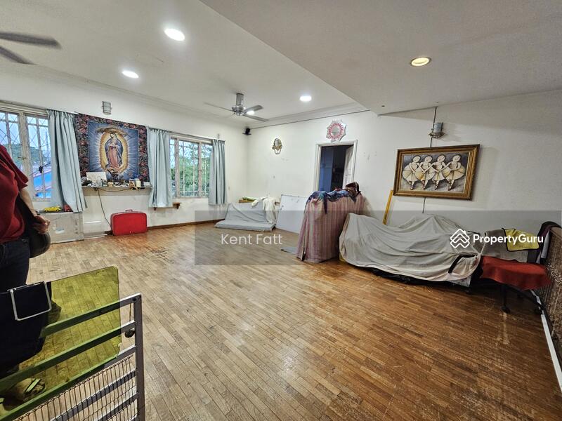 For Sale - Petaling Jaya Seksyen 4 Bungalow