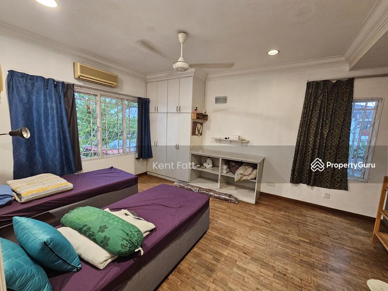 For Sale - Petaling Jaya Seksyen 4 Bungalow