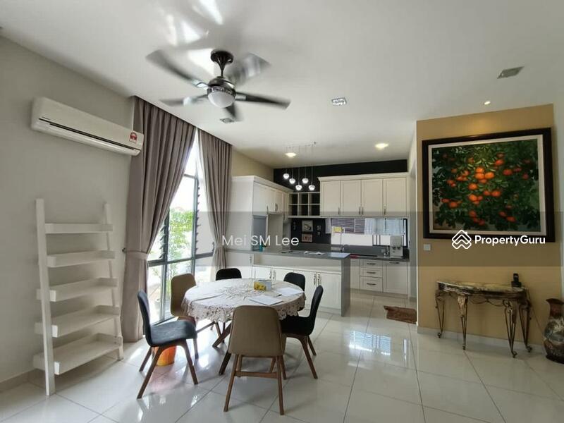 Rumah Berkembar untuk Dijual di Bandar Sungai Long (Selangor) - Mei SM Lee - Twin Palms, Sungai Long Dining Room - PropertyGuru.com.my