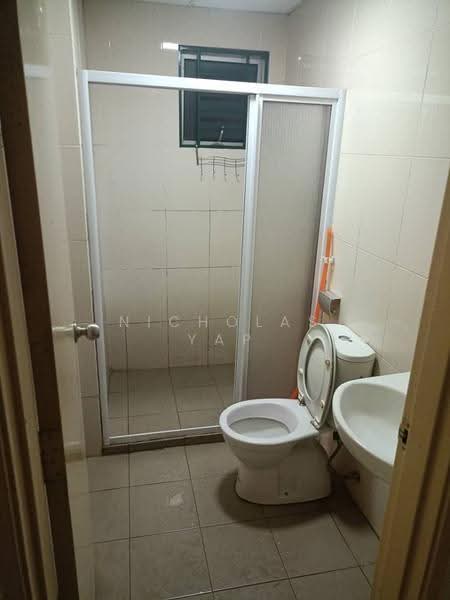 Kediaman Servis untuk Dijual di OUG Parklane Phase 2 - Nicholas Yap - Bathroom - PropertyGuru.com.my