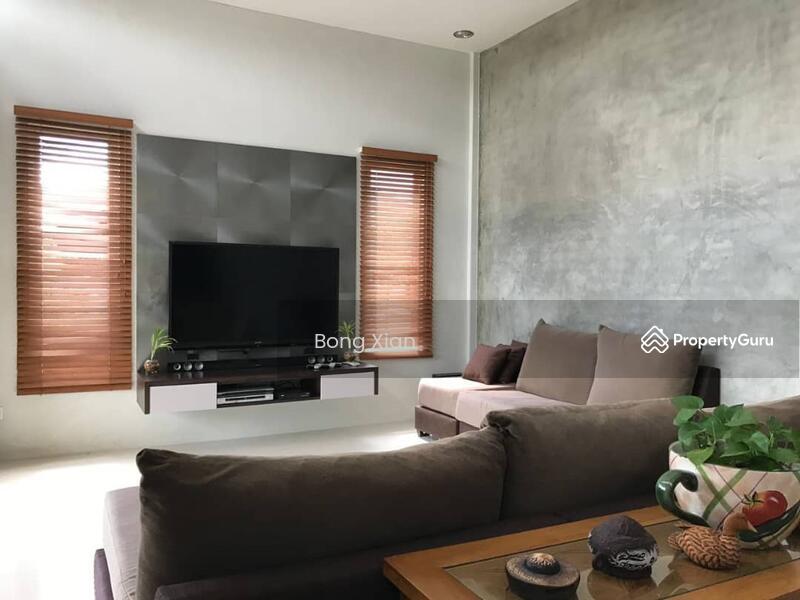 For Sale - Tabuan Laru Detached House for Sale