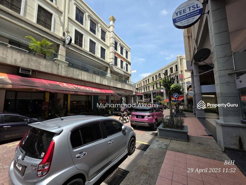 For Sale - 3.5 Storey Shop Office Ready Tenant Rm17,900 Sri Hartamas KL