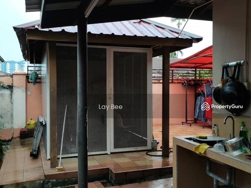 Bungalow for Sale in SS1 (Petaling Jaya) - Lay Bee - PropertyGuru.com.my