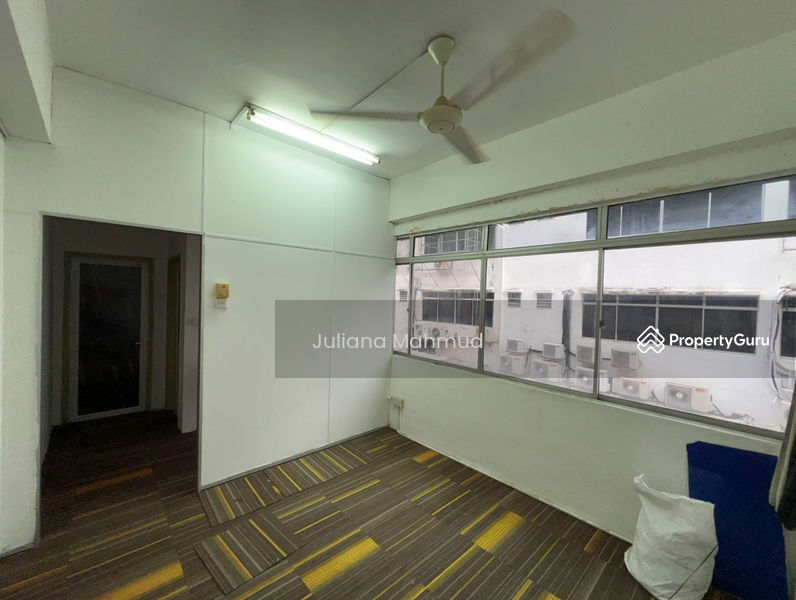 For Rent - Shop-office at Seksyen 9